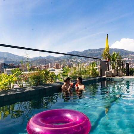 Los Patios Cool Living Medellin Bagian luar foto