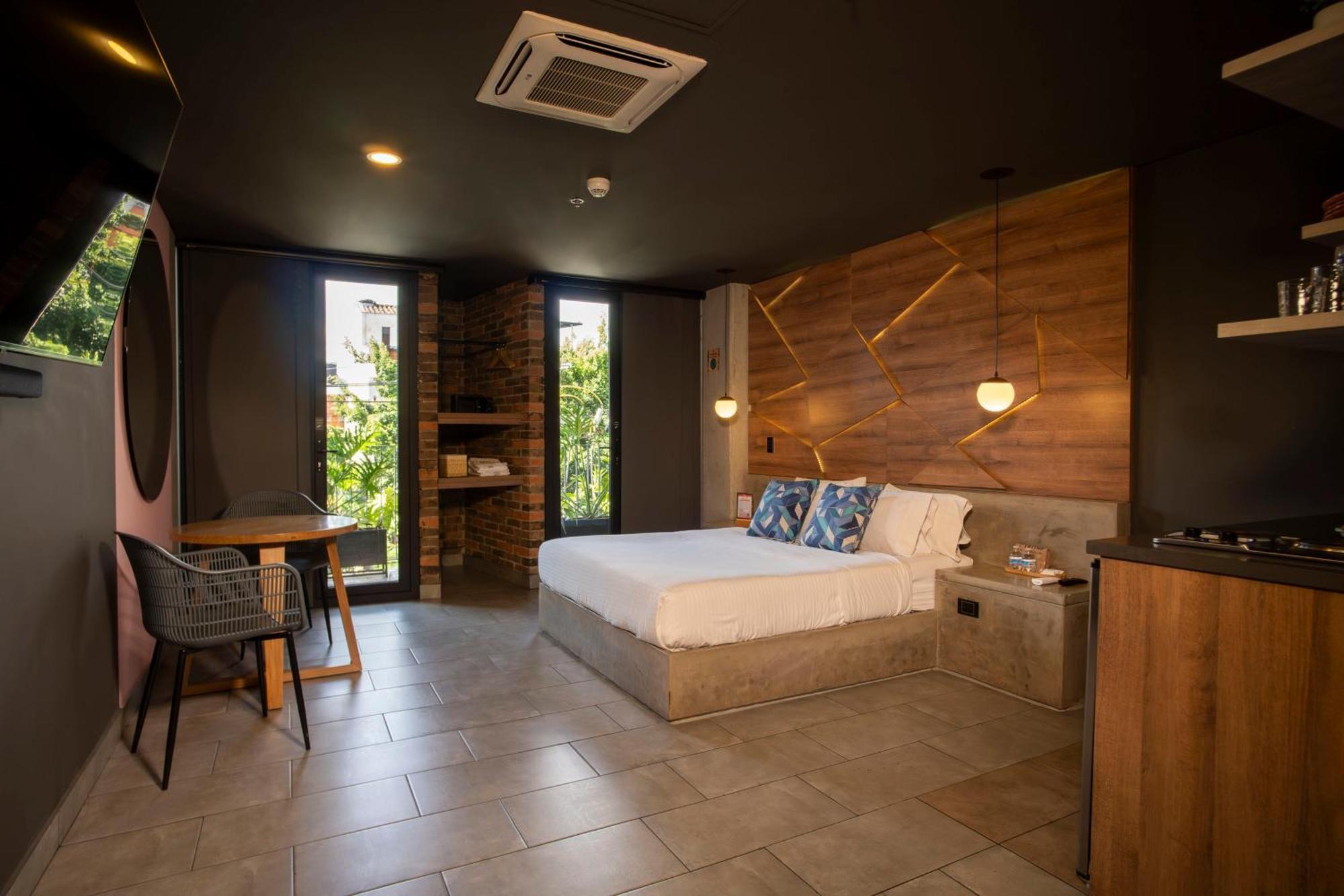 Los Patios Cool Living Medellin Bagian luar foto