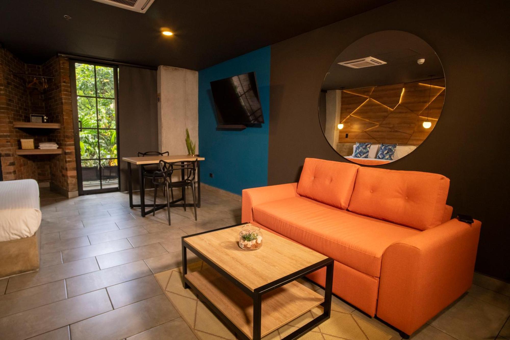 Los Patios Cool Living Medellin Bagian luar foto