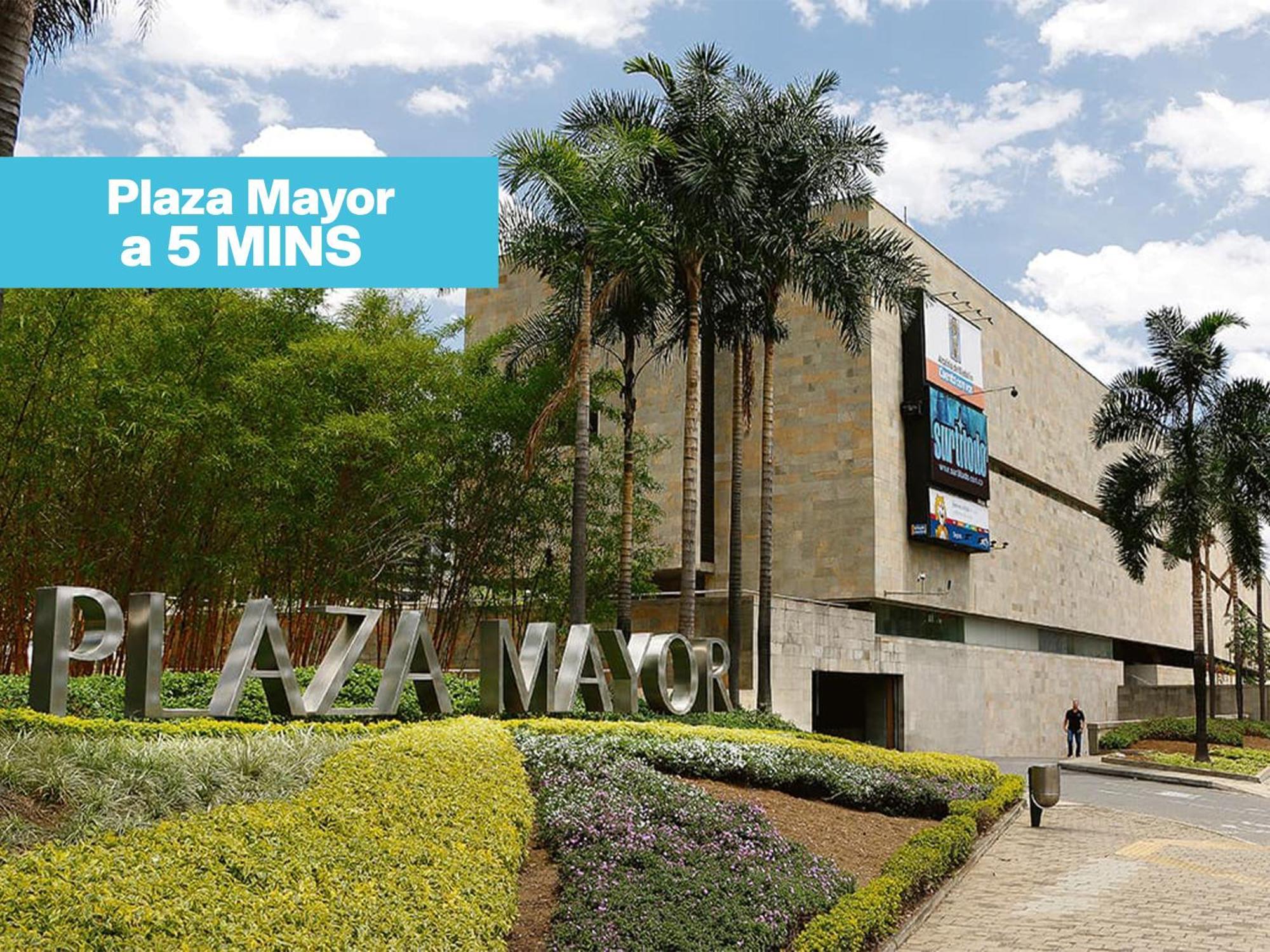 Los Patios Cool Living Medellin Bagian luar foto