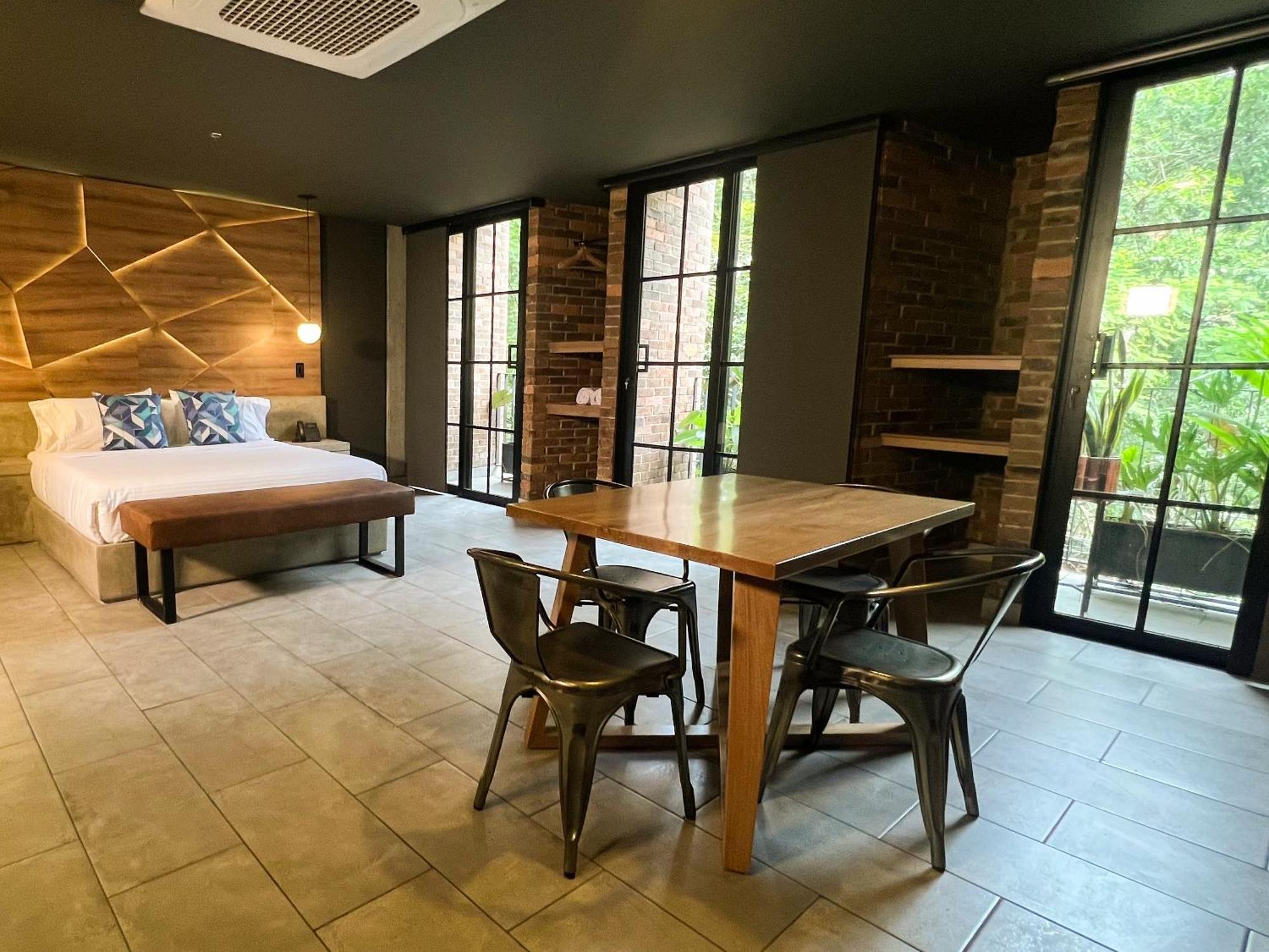 Los Patios Cool Living Medellin Bagian luar foto